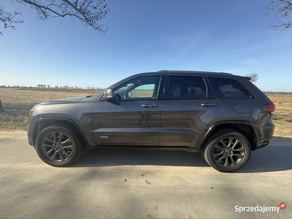 Jeep Grand Cherokee 75 th Edition 4x4 3500DMC asystent parkowania Lipka