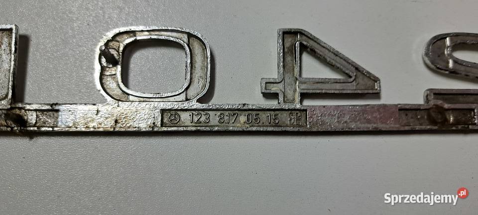 Emblemat 240D 1238170515 Mercedes W115 W123 Emblematy Luzino sprzedam