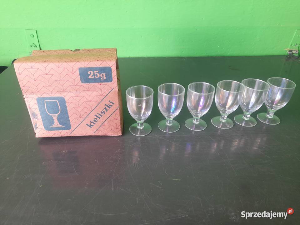 Kieliszki lubelskie huty szkła w Lubartowie dolnośląskie Oleśnica