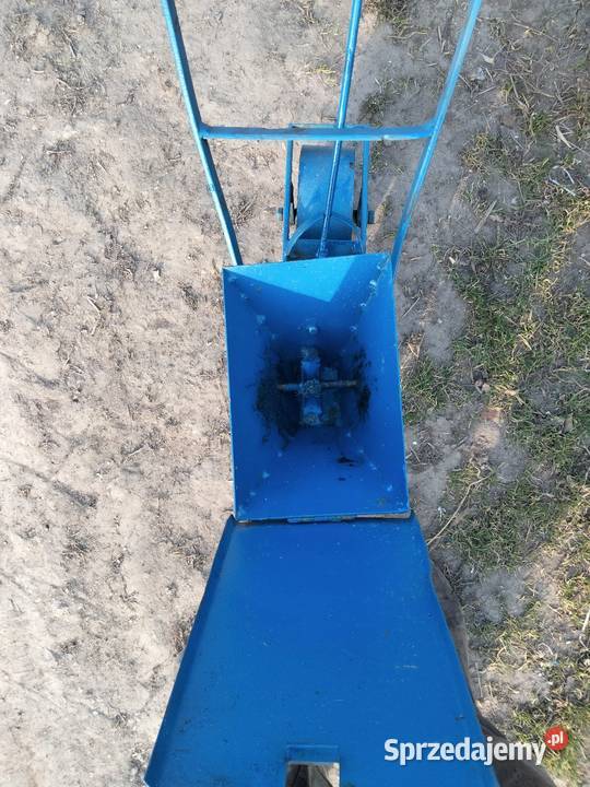 Siewnik ręczny do warzyw opielacz Rejowiec Fabryczny