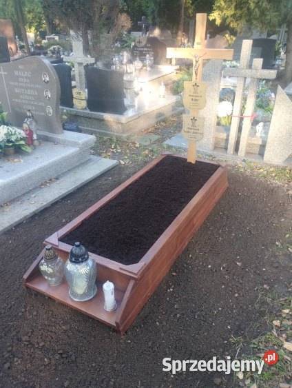 Usługi montażu ramy obudowy na grób Cmentarz Wrocław