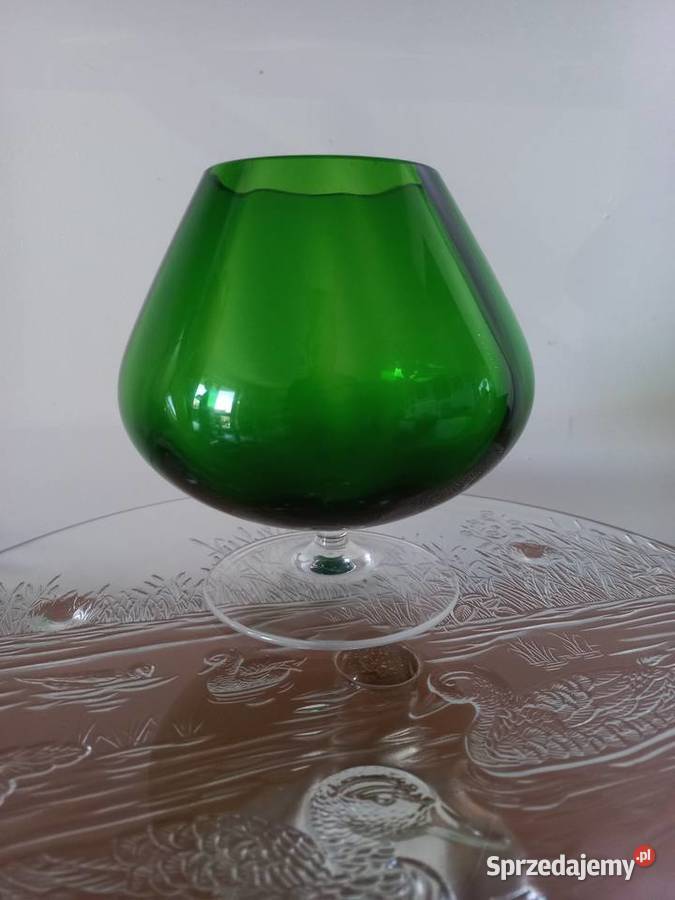 Wazon w formie kielicha zielone szkło Wazony Toruń