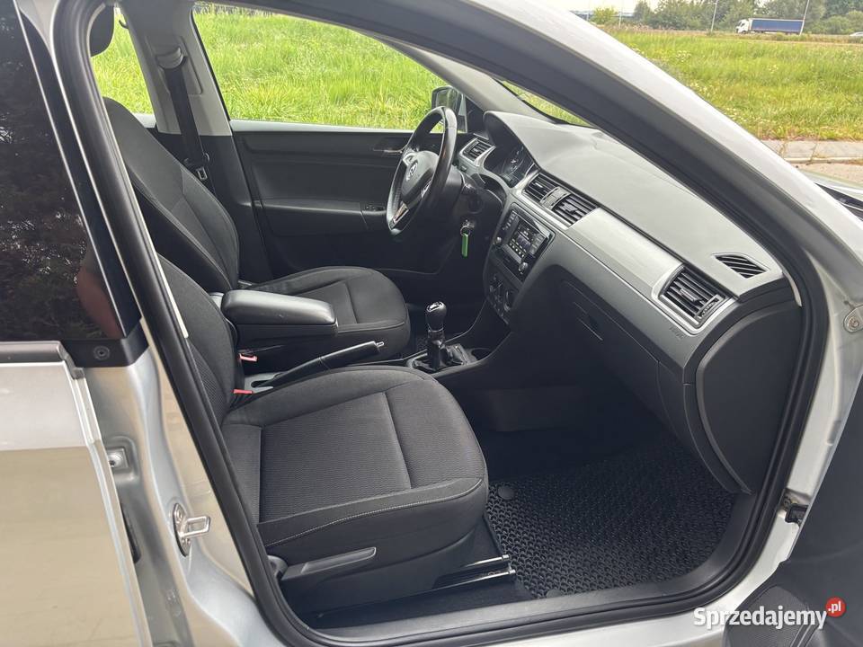 Skoda Rapid 12 Benzyna 90 2 kpl opon 90KM Zamość