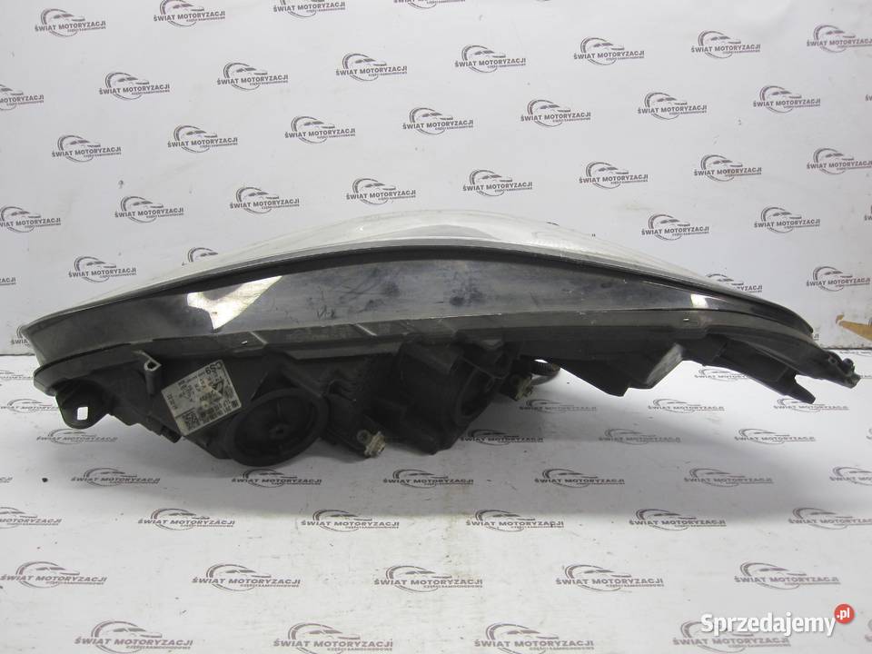 OPEL CORSA E 17r lampa LED prawa przód 39108229 Kielce