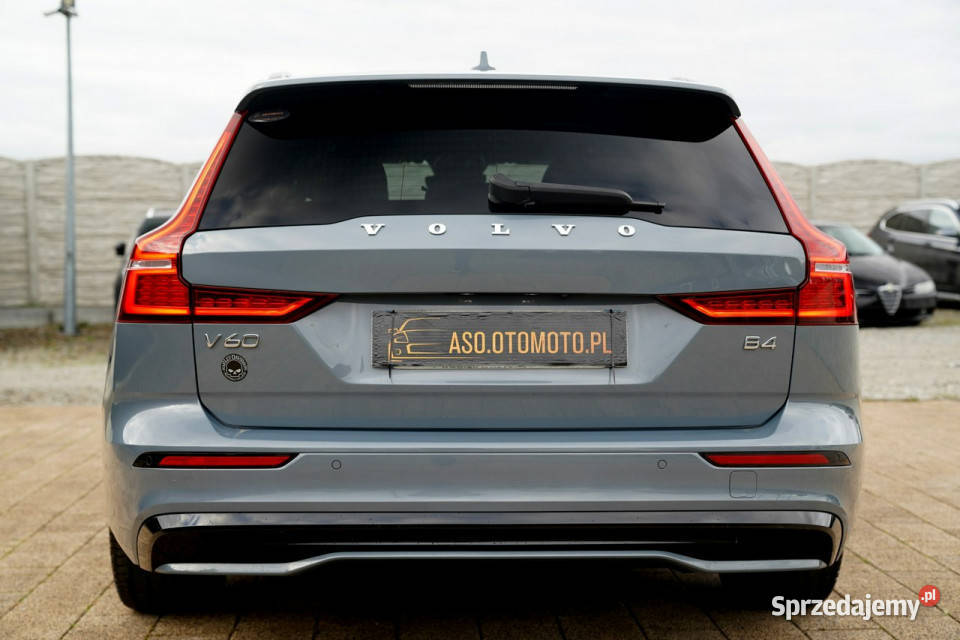 Volvo V60 R DESIGN acc FUL LED skóra nawi ALUSY komputer pokładowy Otmuchów