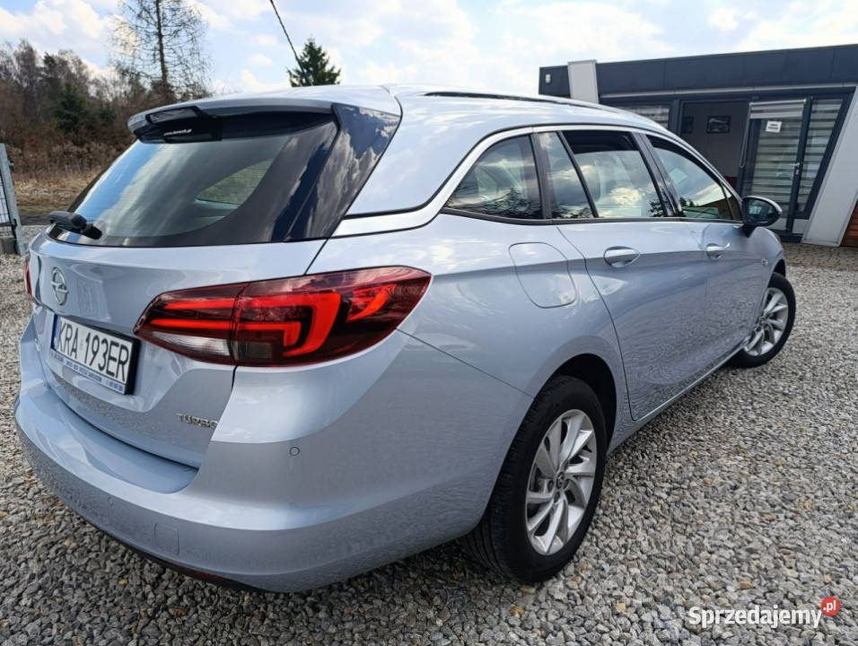 Opel Astra Astra Sports Tourer Bezwypadkowa mały wielofunkcyjna kierownica Dulowa sprzedam