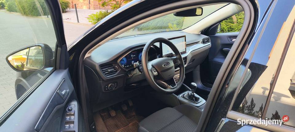 Ford Focus Kombi GARAŻOWANY Active X 10 EcoBoost