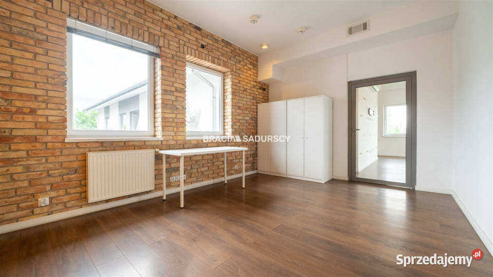 wynajmu lokalu 102m2 Kraków Balicka