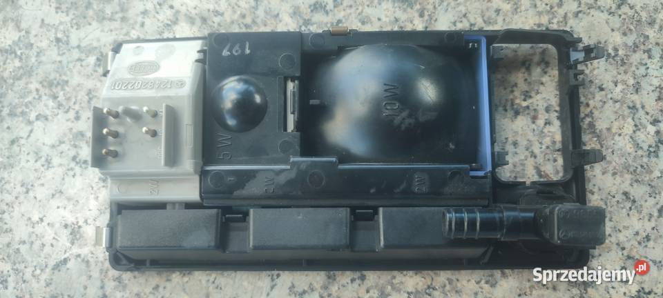 Lampka wewnętrzna Mercedes W124 Oświetlenie kabiny