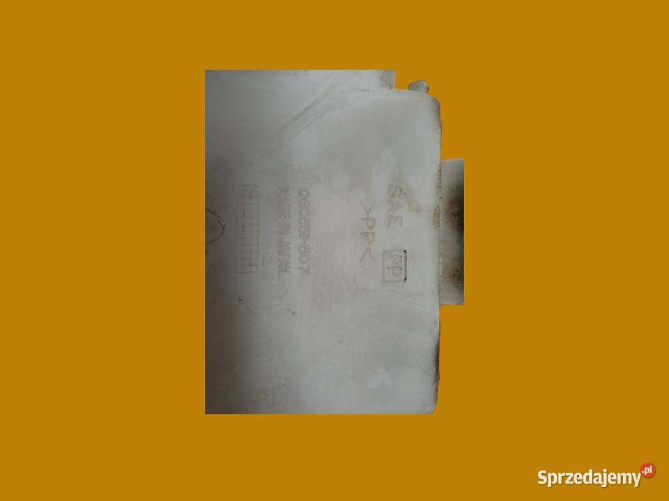 ZBIORNICZEK SPRYSKIWACZY SZYBY TYŁ 060351507