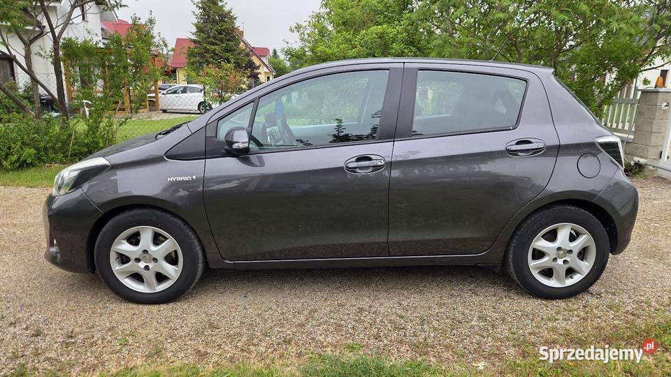 Toyota Yaris Hybryda Automat aluminiowe felgi Gdańsk sprzedam