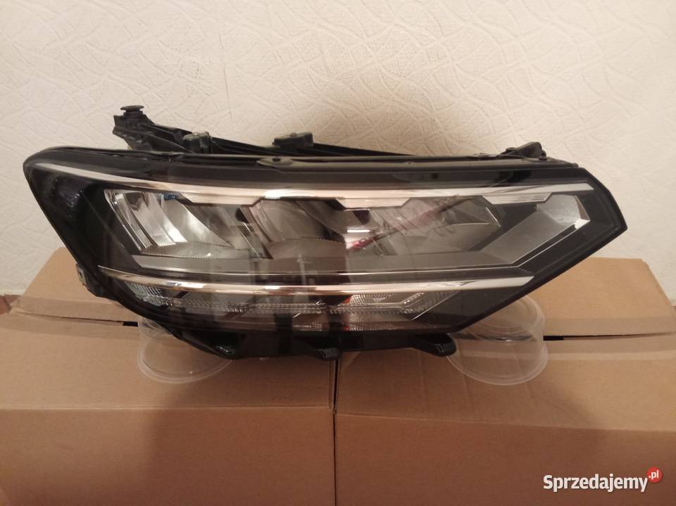 VW Passat B82023rreflektor przedni prawy full