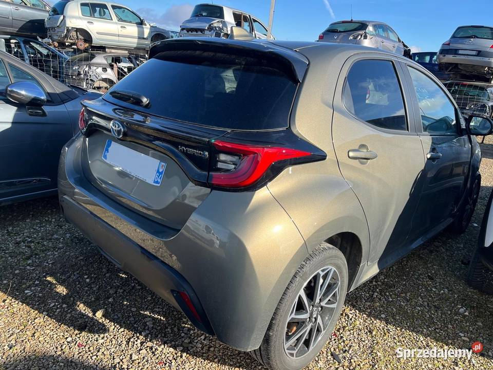 TOYOTA Yaris 15i Hybride 93 Design GS732 uszkodzony Wrocław sprzedam