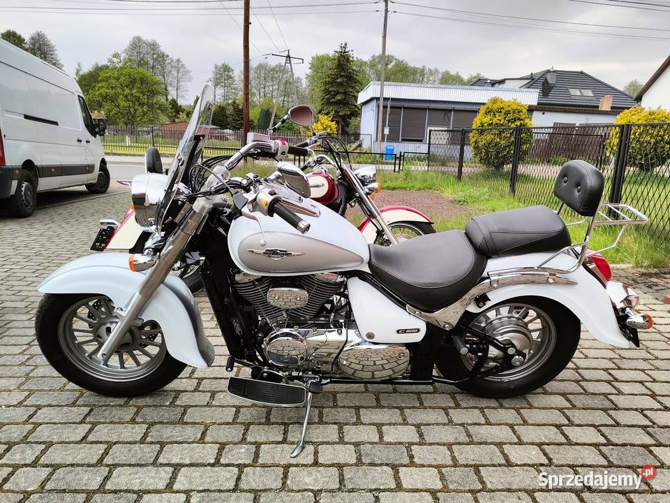 Suzuki C 800 VL 800 Intruder Libiąż