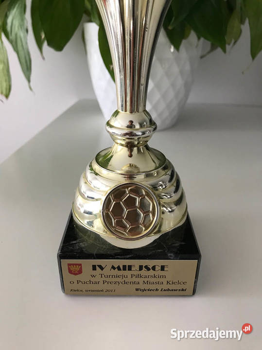 Puchar osiągnięcia sportowe piłka nożna sprzedam