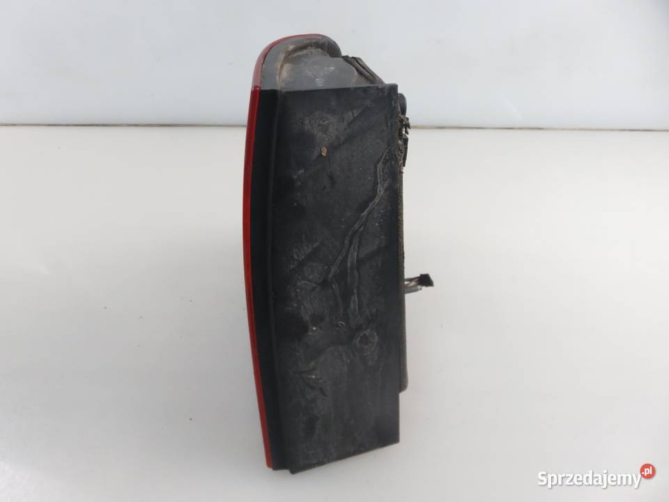 LAMPA LEWA TYLNA VW BORA