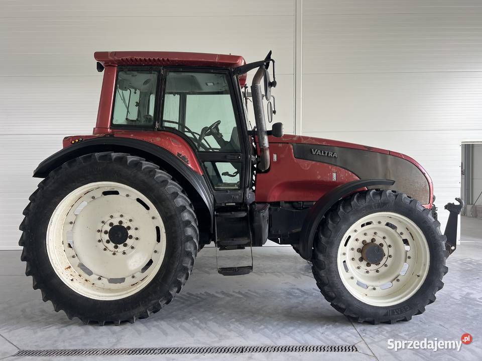 Valtra T120 do opryskiwacza wąskie koła do Zambrów