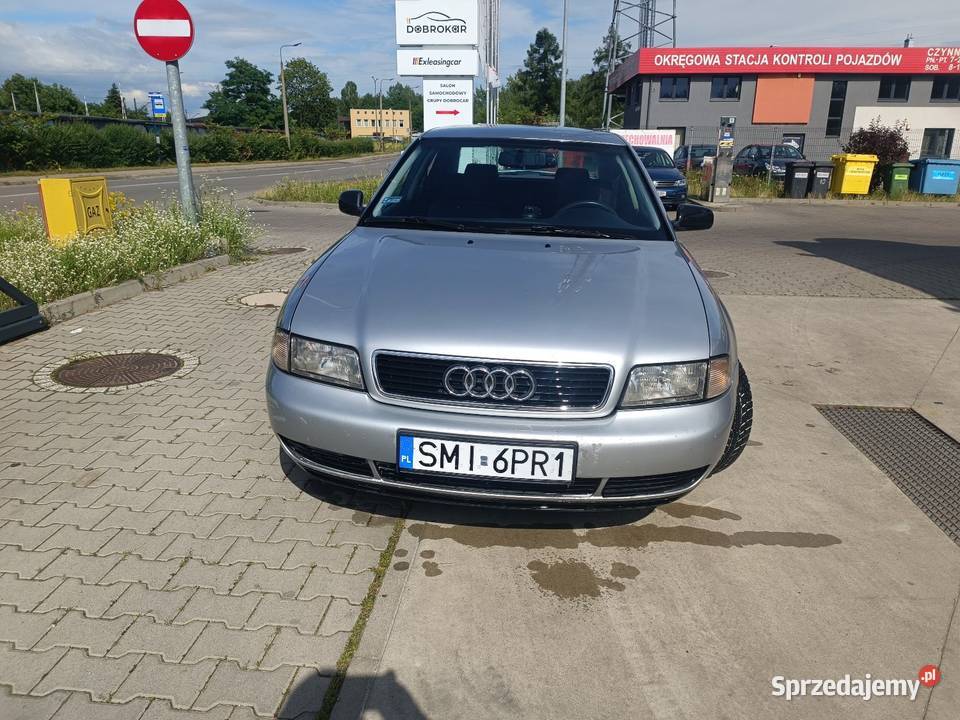 Sprzedam Audi a4 b5 18 benzyna radio Sosnowiec