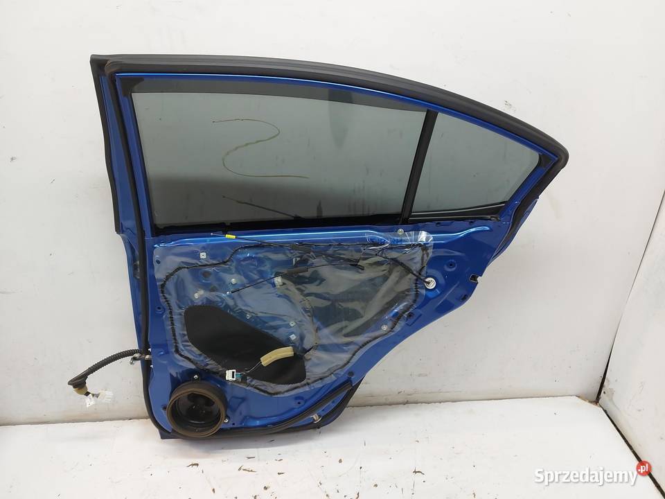 Subaru WRX STI 2015r drzwi prawe tył tylne