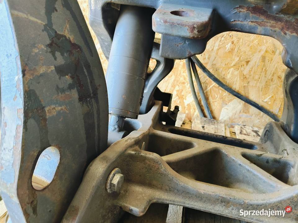 Claas Axion 840 CMatic 2013r A09 240 Przedni Tuz