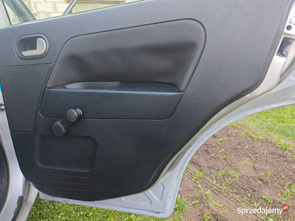 Ford FUSION 14Pb 2004 do jazdydowozydo pracy radio Samochody osobowe Brzeziny