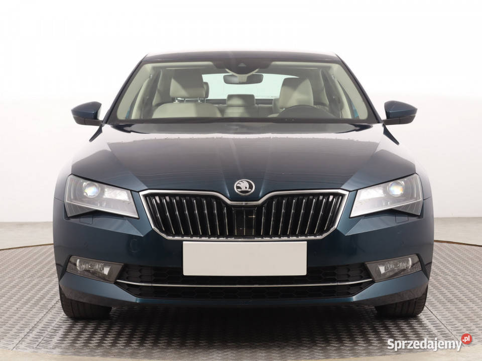 Skoda Superb 18 TSI podgrzewane fotele Superb Katowice