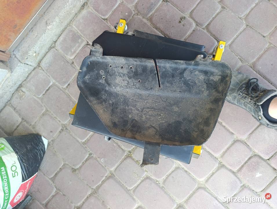 Boczek wsk 125 175 Sport plastikowy lewy Zamość