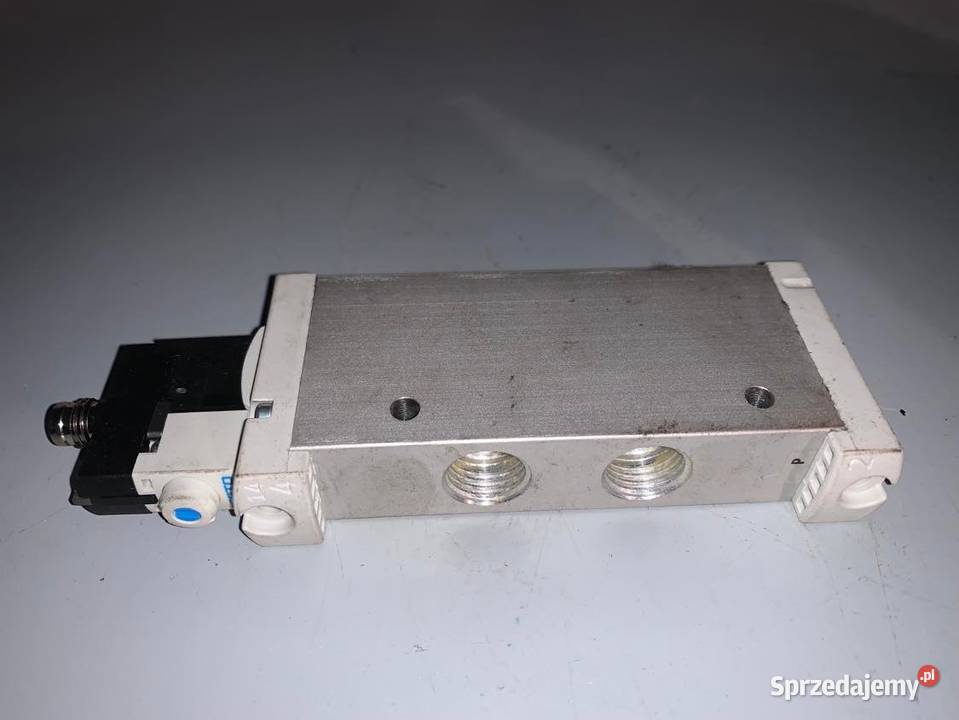 Elektrozawór VUVG L18 M52 RT G14 1P3 574428