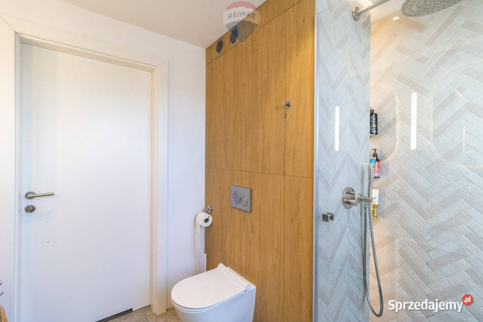 Dwupoziomowy apartament z loggią i garażem Górna spółdzielcze własnościowe z KW Mieszkania