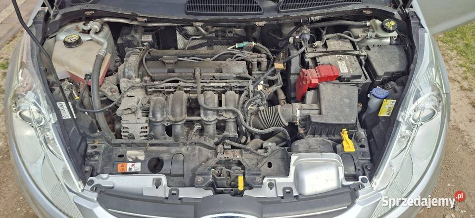 Ford Fiesta MK VII Titanium 14 benz 2012r ABS sprzedam
