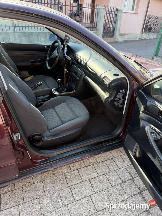 Audi A4 B5 1995 hak Strzelin