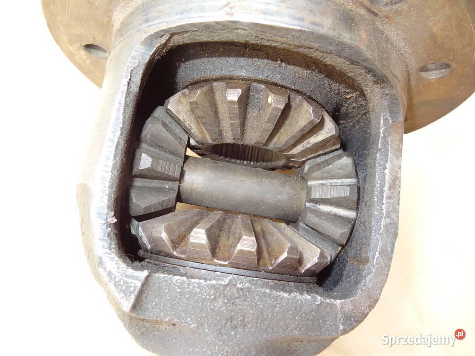 Mechanizm różnicowy Koronka 16 zębów wieloklin Rzeszów