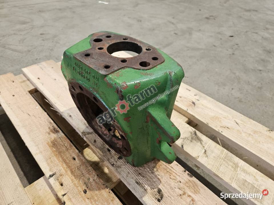 Zwrotnica RH John Deere 4650 4850 Części i osprzęt rolniczy Byków