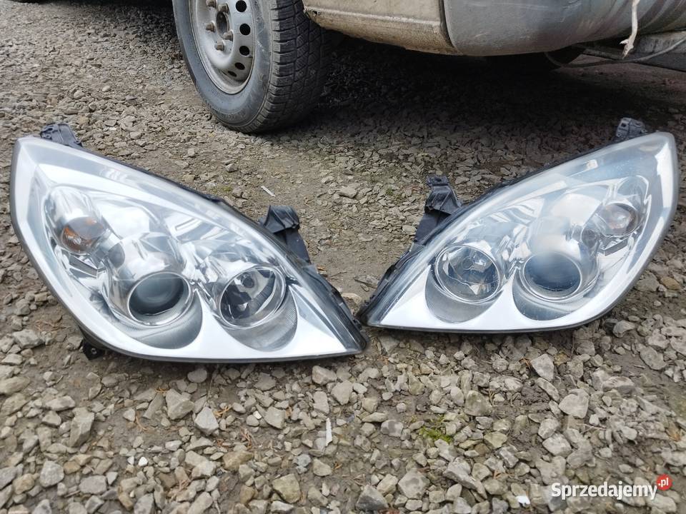REFLEKTOR PRAWY LEWY LAMPA OPEL VECTRA C LIFT osobowe