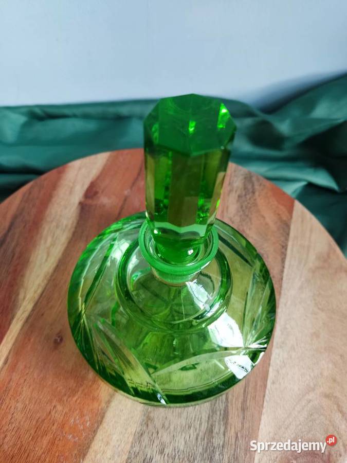 Flakon zielony na perfumy karafka toaletowa opolskie Głuchołazy