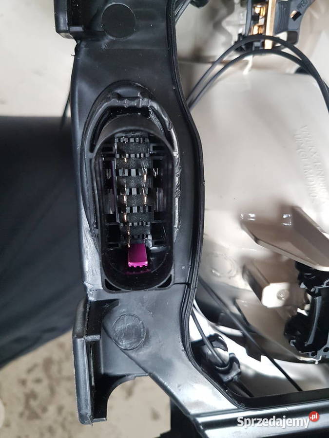 FORD MONDEO IV REFLEKTOR PRAWY LAMPA PRAWA Turkowice sprzedam