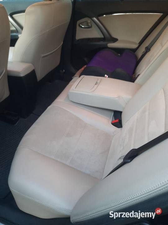 Toyota Avensis 18 benzyna gaz salon Polska aluminiowe felgi Turkowice sprzedam