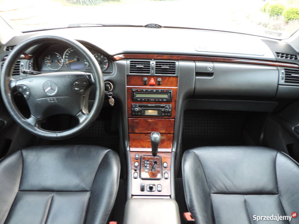 mercedes eklasa w210 prywatna stan centralny zamek Bielsko-Biała