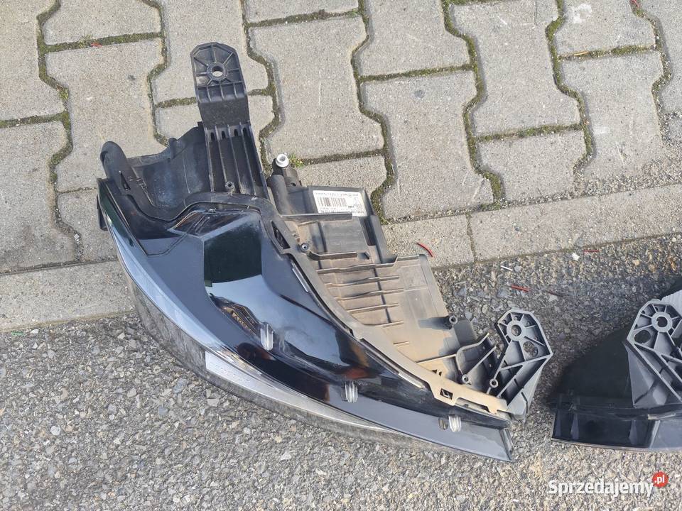 Peugeot 508 gen 2 reflektory przód Idealne H7