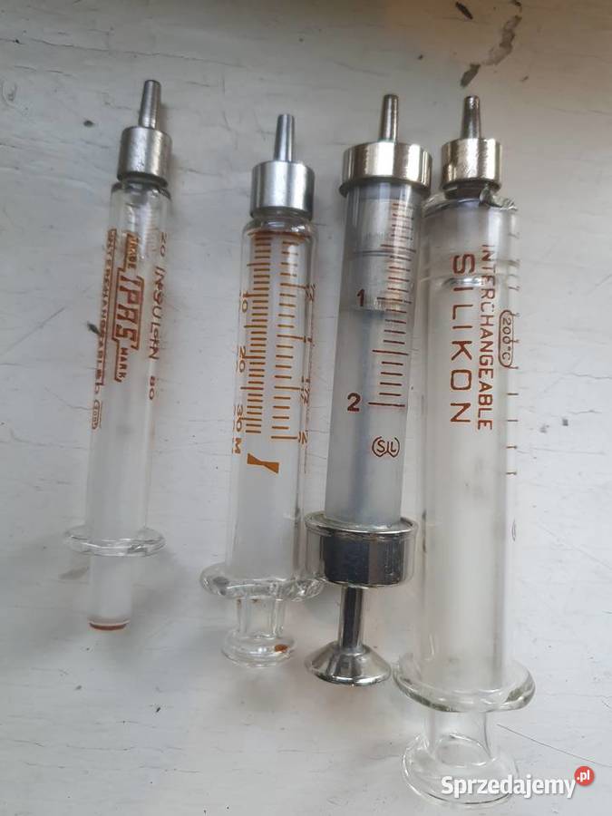 Stare strzykawki metalowe szklane szpitalne mazowieckie