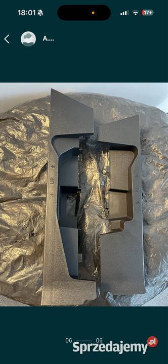 Plastiki do bagażnika golf VIII KOMBI 5H9867464 osobowe Kielce