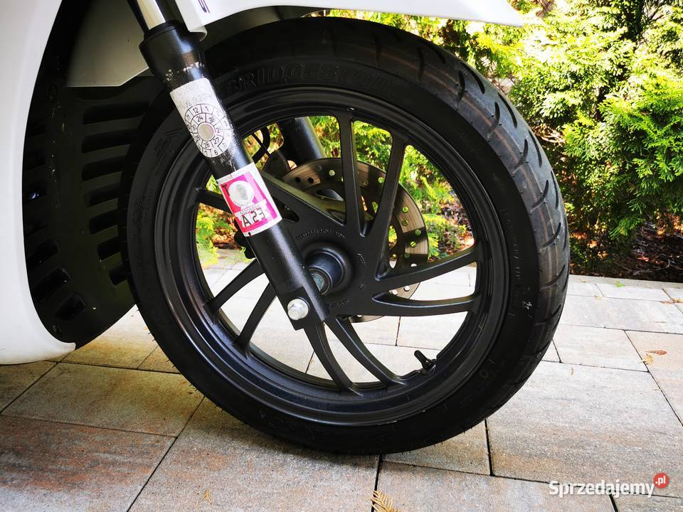 Honda Sh 125 4T 14000 przebiegu Rok produkcji 2014 Tarnów