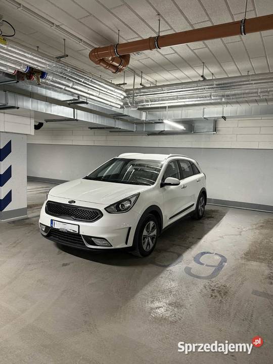 KIA NIRO Hybrid 16 wersja L 2019 biała perła Piaseczno
