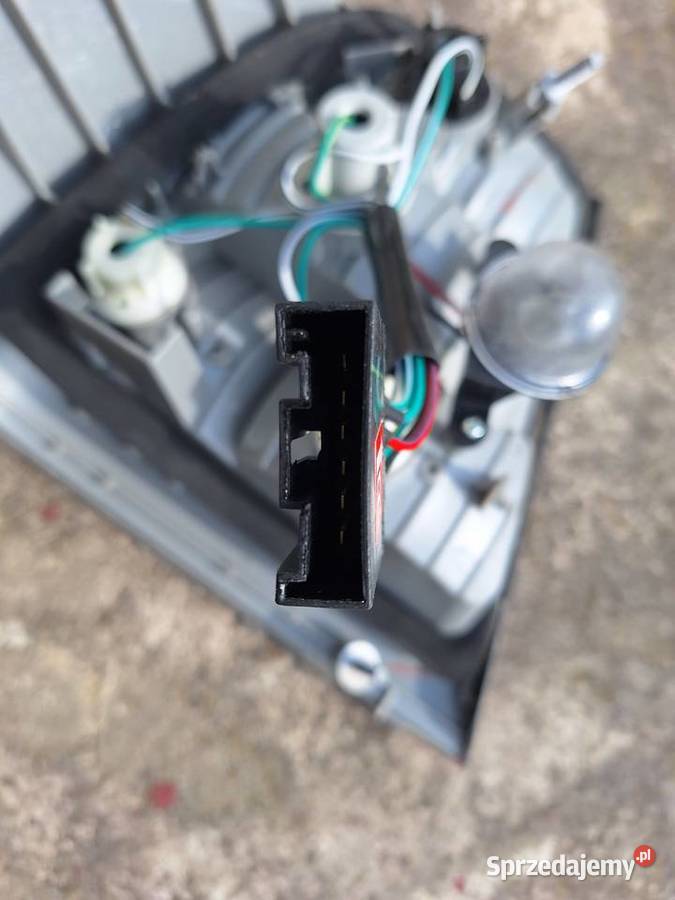 Światła tył BMW e46 przedlift Liszno