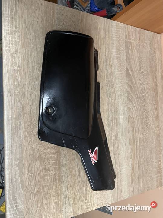 Honda XL 600 350 boczki plastiki Plastiki sprzedam