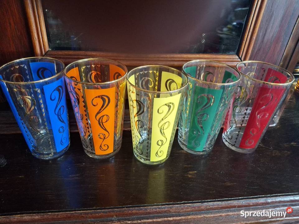 Szklanki kolorowestarocie sprzedam