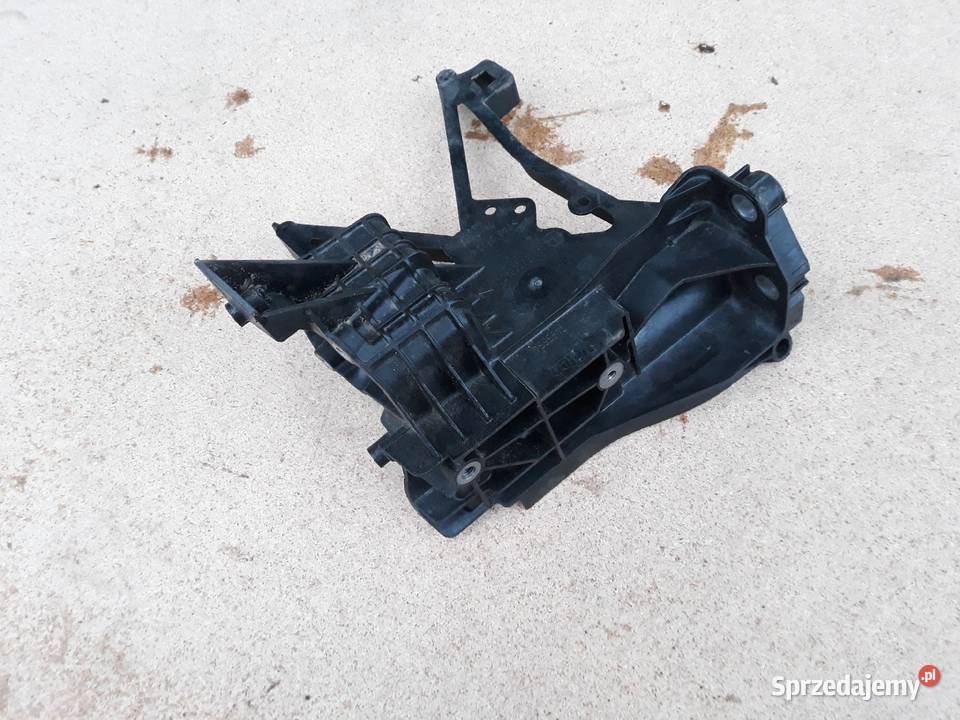 MERCEDES W213 OKULAR PASA LEWY PRZÓD A2136206400 osobowe Międzychód sprzedam