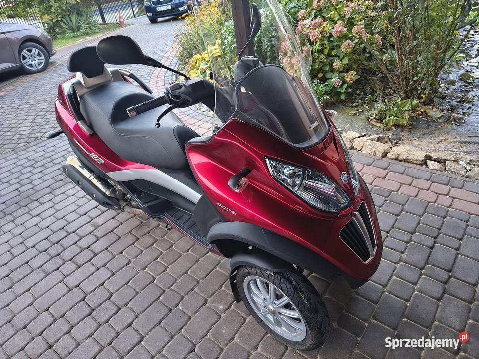 Piaggio Mp3 400 LT L5e Niski przebieg Rok produkcji 2011 Piaggio Niepołomice