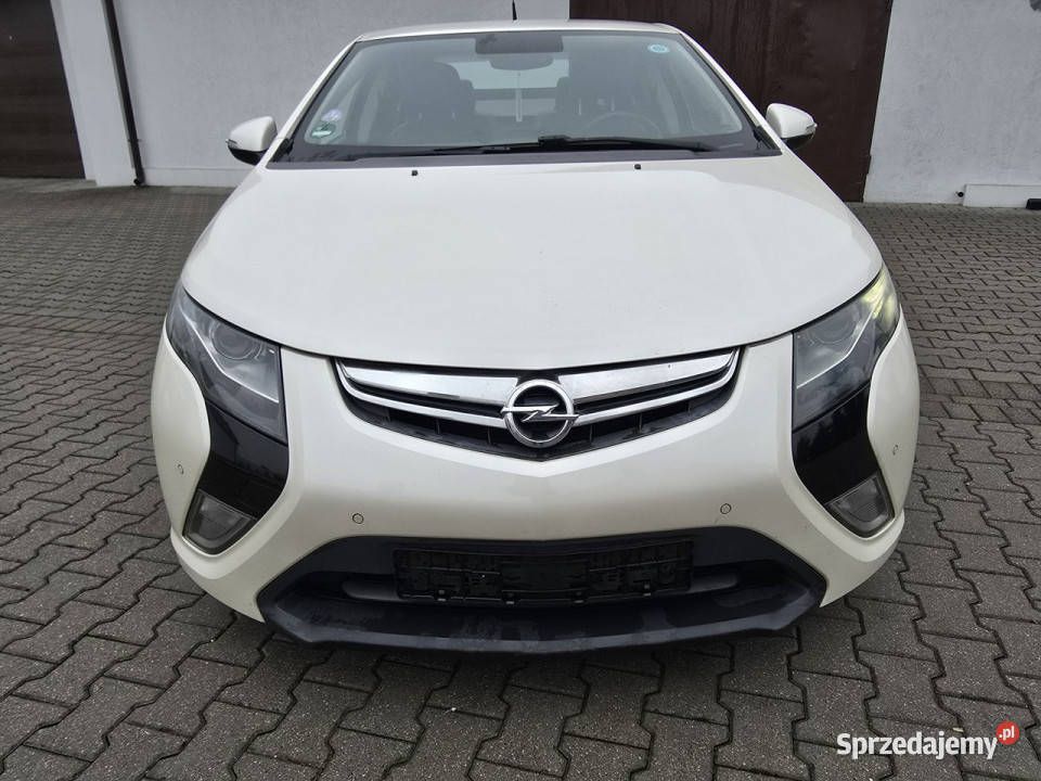 Opel Ampera Kutno