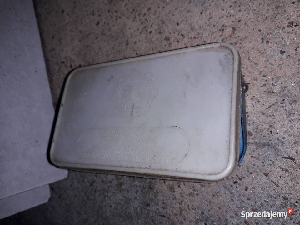 dziurkacz żeliwny do akt prl